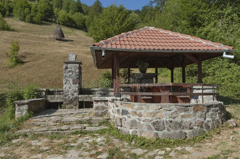 Ställe för ro i det Balkan berget royaltyfria foton Ställe för ro i det Balkan berget royaltyfria foton