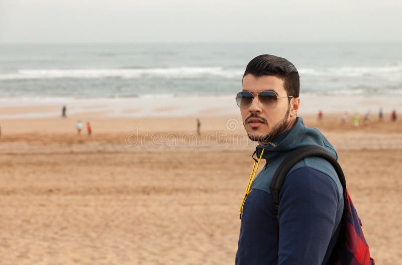 Stående av den arabiska mannen royaltyfria foton Stående av den arabiska mannen royaltyfria foton