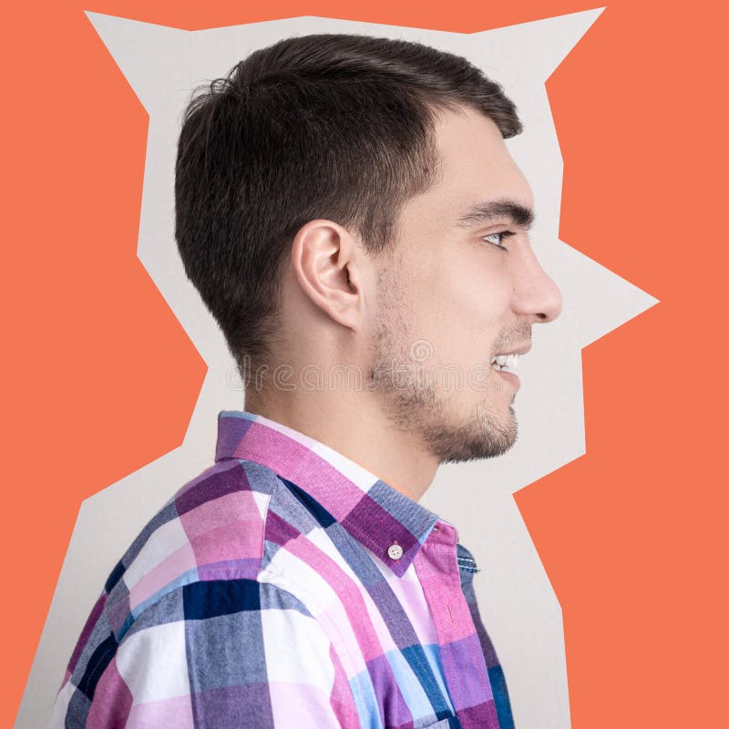 Stående av en man i profil i en plädskjorta arkivbild Stående av en man i profil i en plädskjorta arkivbild
