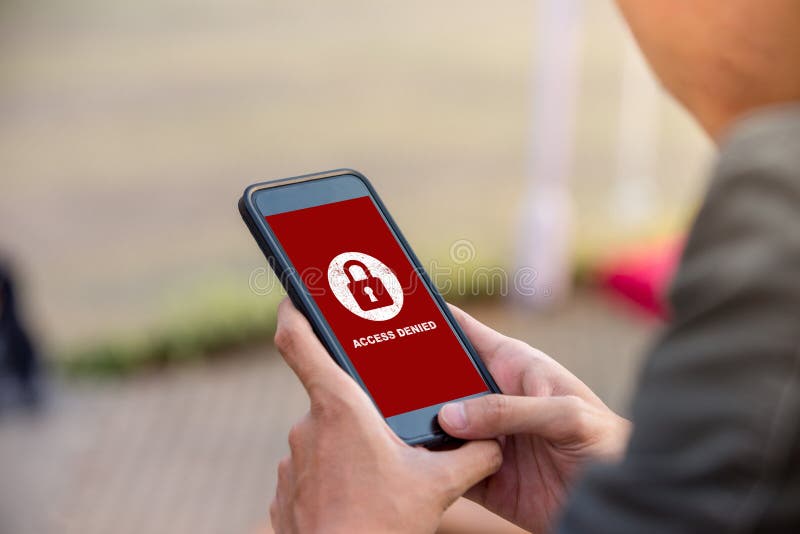 Su acceso se niega en el concepto de la pantalla del smartphone, sistema de seguridad de la protección fotos de archivo libres de regalías