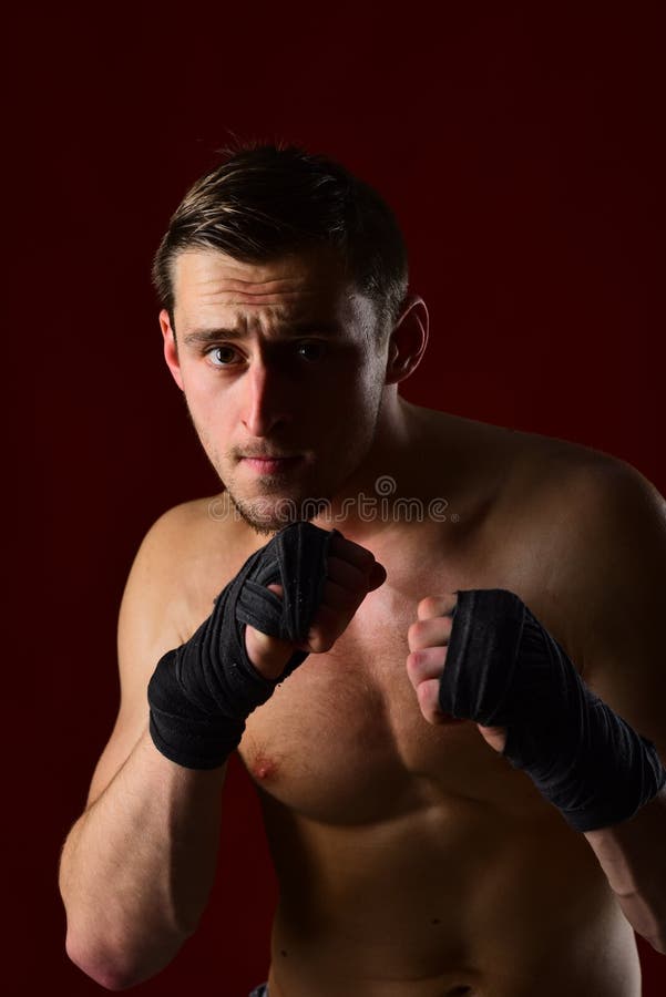Sucesso luta do pugilista ao sucesso a luta e e você obterão o sucesso em sua vida sucesso no negócio e na vida de imagens de stock Sucesso luta do pugilista ao sucesso a luta e e você obterão o sucesso em sua vida sucesso no negócio e na vida de imagens de stock