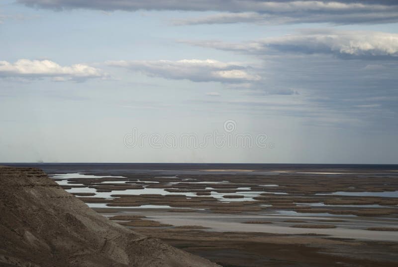 Sudochie Lake, Usturt Plateau