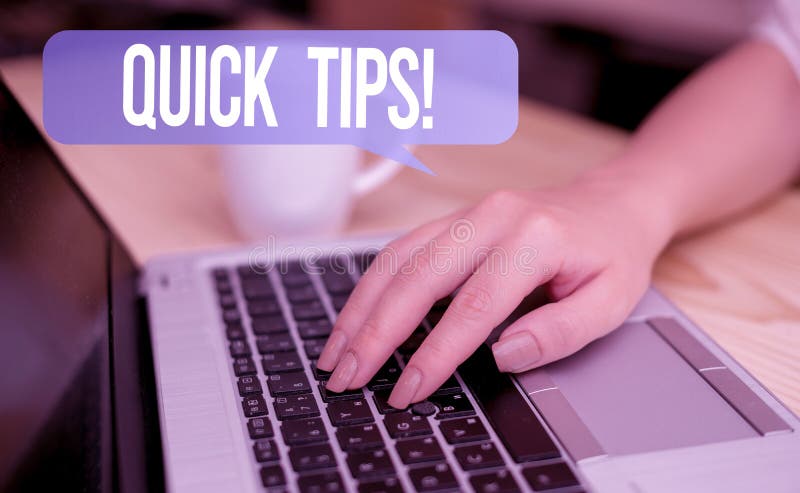 Sugerencias rápidas para escribir texto en Word. Concepto de negocio para una pequeña pero particularmente útil pieza de consej foto de archivo Sugerencias rápidas para escribir texto en Word. Concepto de negocio para una pequeña pero particularmente útil pieza de consej foto de archivo