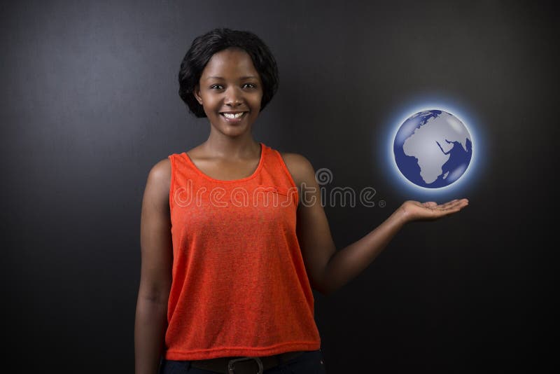 Sul - professor africano ou afro-americano ou estudante da mulher que guardam o globo da terra do mundo fotos de stock Sul - professor africano ou afro-americano ou estudante da mulher que guardam o globo da terra do mundo fotos de stock