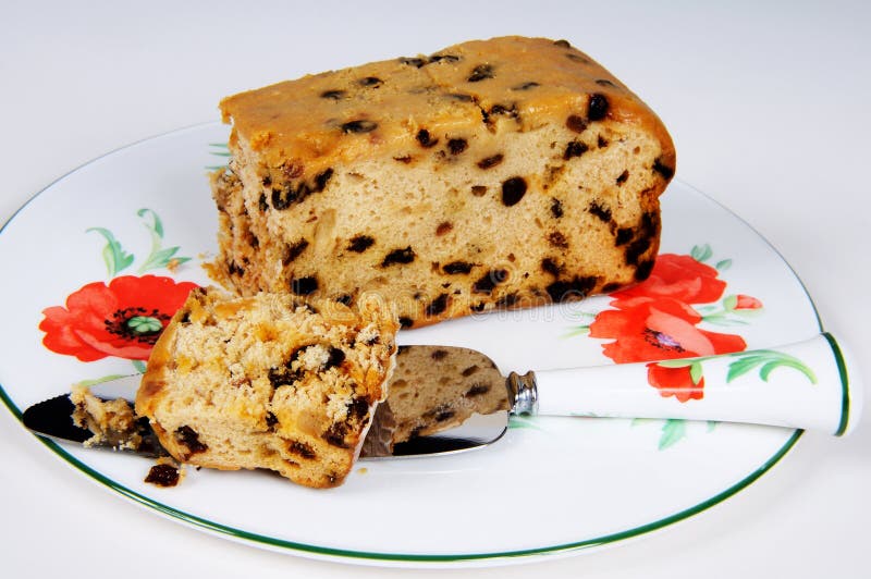 SultanineSchwammkuchen. stockbild. Bild von messer, studio 30934679