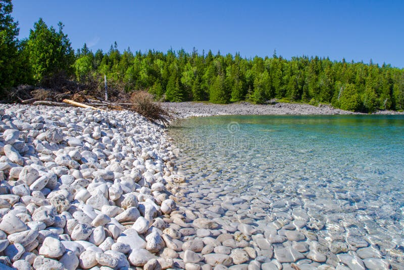Sumer en Bruce Peninsula National Park Ontario Canadá imágenes de archivo libres de regalías Sumer en Bruce Peninsula National Park Ontario Canadá imágenes de archivo libres de regalías