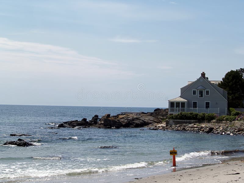 Questa casa sulla Costa del Maine è una destinazione di vacanza ideale.