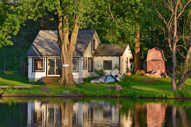 Summer Home On River Editorial Stock Photo Image Of Dwellings 118591223