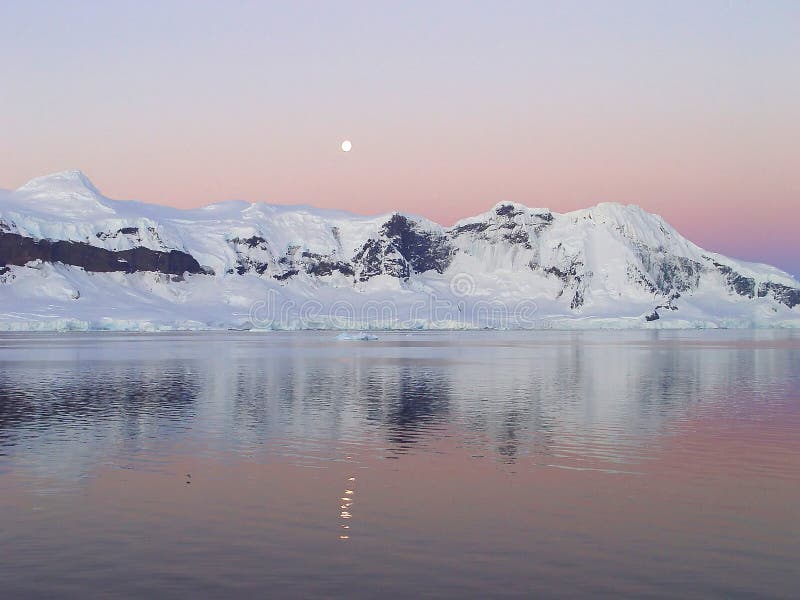 Summer night in Antarctica