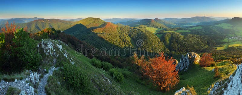 Letní panorama Karpat