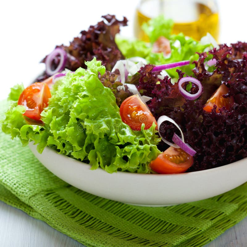 Summer salad with green and red lettuce
