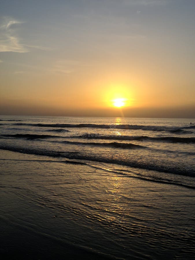 Sun ner arkivfoto Sun ner arkivfoto