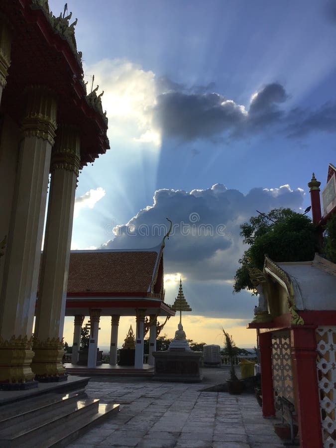 The Sun Shines Brightly In Late Afternoon Over The Beach Sand Dune ...