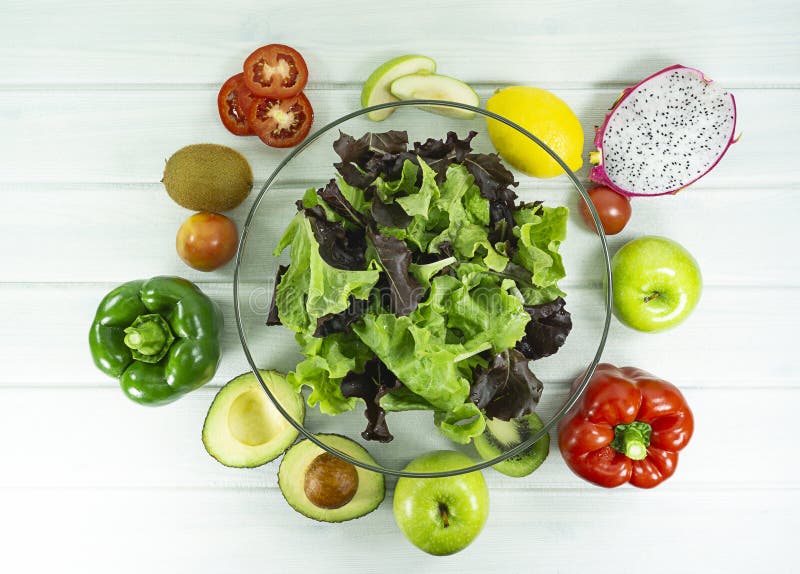 Sund hemlagad strikt vegetarianmat, vegetarian bantar, vitaminmellanmålet, mat och hälsobegreppet arkivbild