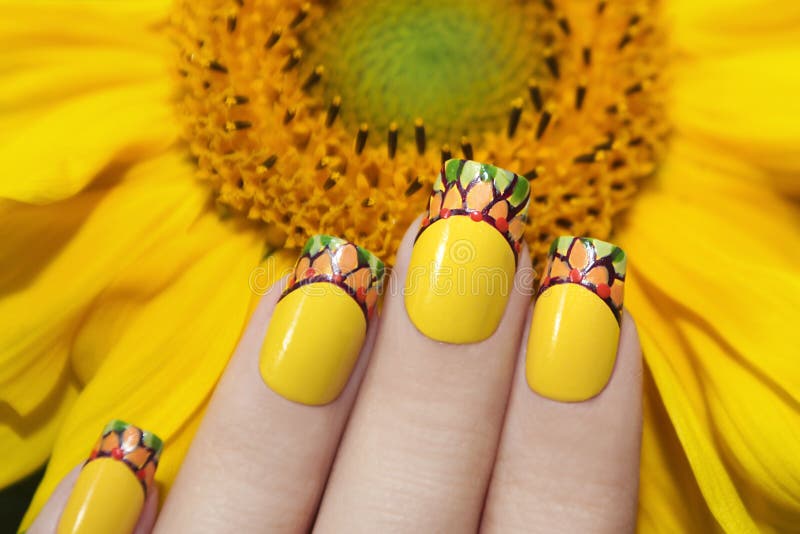 Sunflowers Nail Art Stickers, Holographic Flowers Nail Water Transfer  Decals Design, Yellow Blossom Butterfly Bee Nail Sticker Acrylic Supplies  for Women Manicure Bloom Decorations, Resin Nail Decal : Amazon.in: Beauty