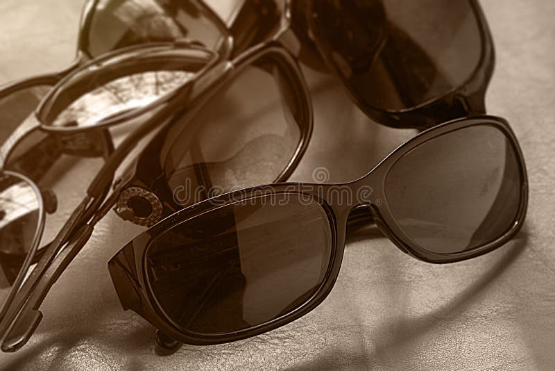 Sunglass Shop with Many Choices of Lenses and Glasses in Differe Stock