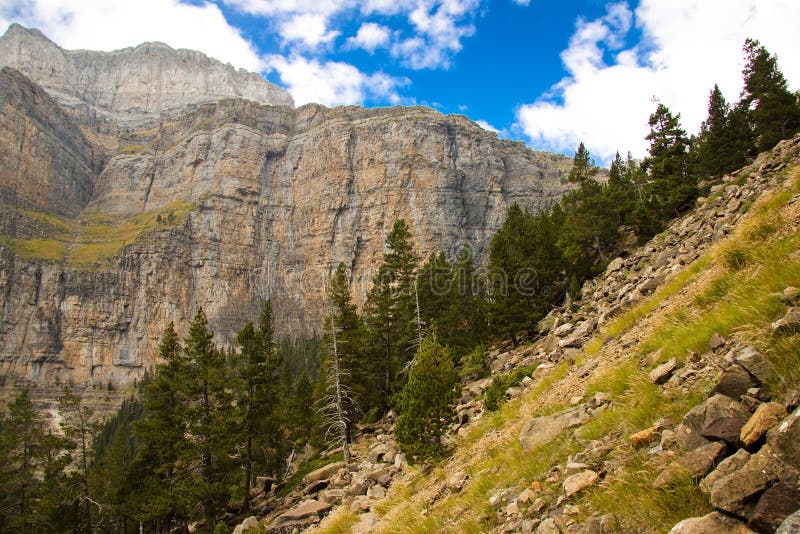 Sunny day in Ordesa National Park