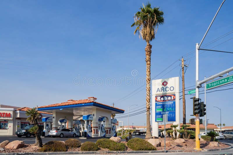An Arco Gas Station editorial photo. Image of pump, arco 210122611