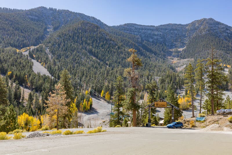 Sunny View of the Fall Color of Lee Canyon Stock Image Image of side
