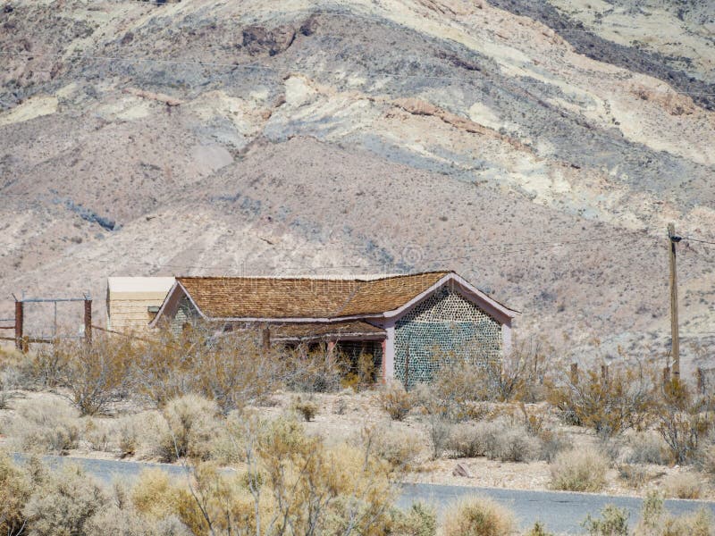Sunny View of the Tom Kellys Bottle House Stock Image Image of house, america 213788871