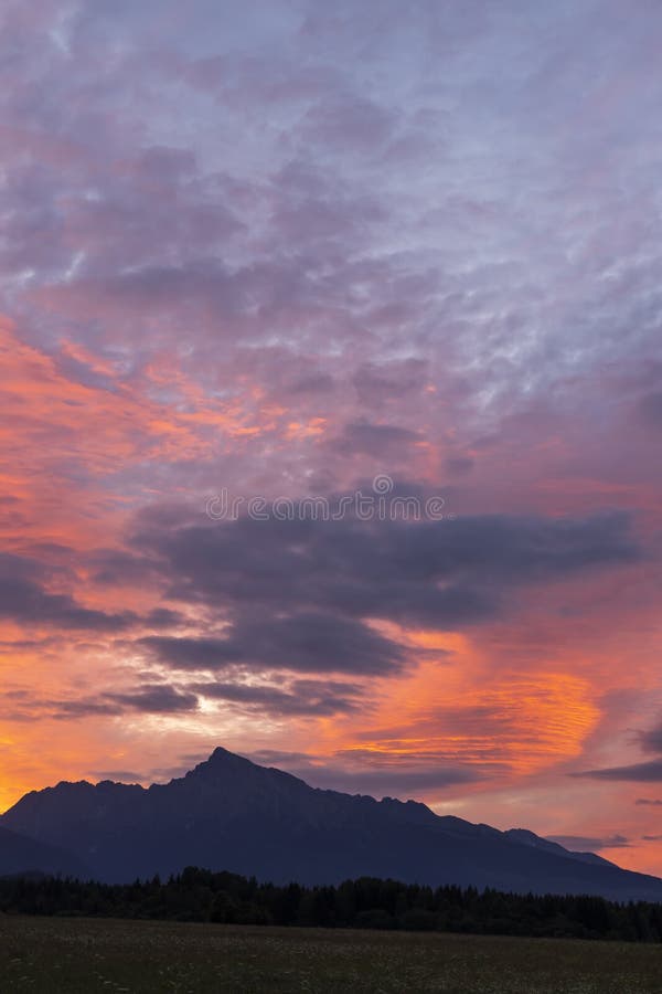 Sunrice s Kriváňem, Vysoké Tatry, Slovensko