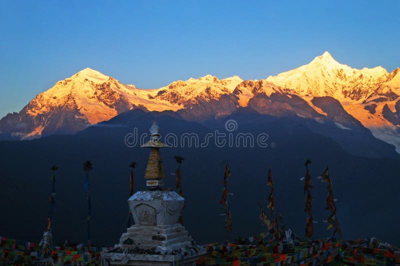 Alba Tibetano, pellegrinaggio Monte Kawa Karpo.