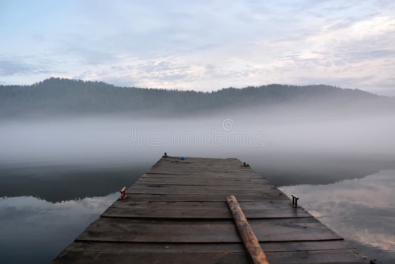 Sunrise at the Teletskoye lake