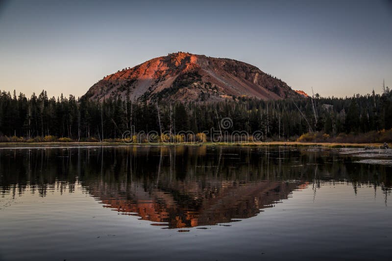 Sunrise at Twin Lakes stock photography Sunrise at Twin Lakes stock photography