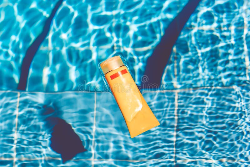 Jar Sunscreen Lotion Blue Water Swimming Pool Stock Photos - Free ...