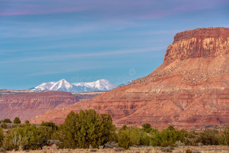 Sunset at Canyonland National Park 's Needle District stockbilder Sunset at Canyonland National Park 's Needle District stockbilder