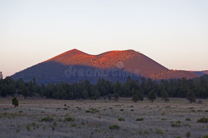 Tramonto cratere vulcano monumento, albero,.