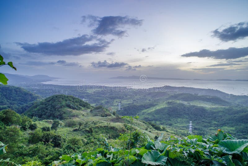 Sunset at laguna de bay stock photo. Image of rizal, mountain 85181406