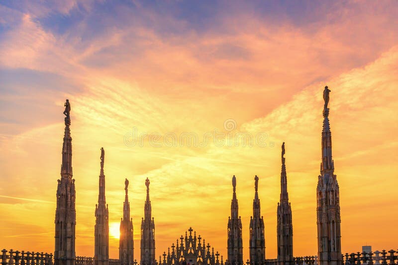 1,192 Milan Duomo Sunset Stock Photos - Free & Royalty-Free Stock Photos  from Dreamstime