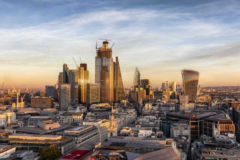 Sunset over the urban skyline of the City of London royalty free stock images Sunset over the urban skyline of the City of London royalty free stock images