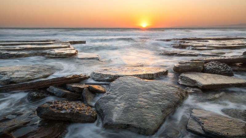 Un tramonto colpo di Akrotiri, vicino a Limassol nel mese di settembre.