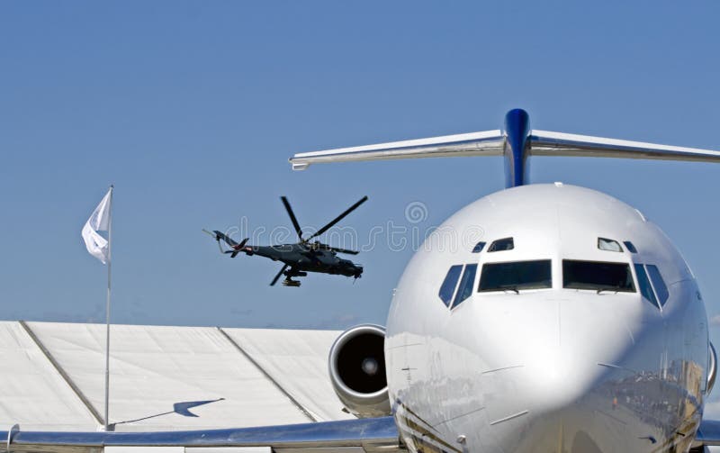 Superhind and a jet airliner