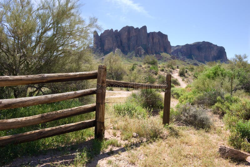 Superstition Mountains Setting
