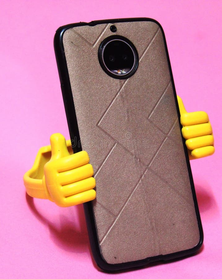 Suportes do telefone celular, hardware dos acess?rios que n?o ? integral ? opera??o de um m?bil fotos de stock Suportes do telefone celular, hardware dos acess?rios que n?o ? integral ? opera??o de um m?bil fotos de stock