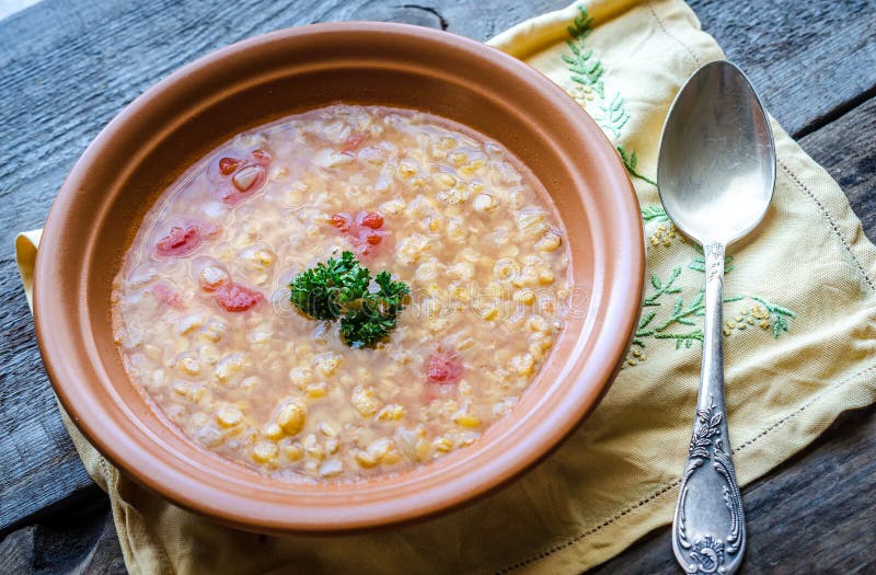 Suppe Mit Roten Linsen Und Bulgur Stockbild - Bild von kurs ...