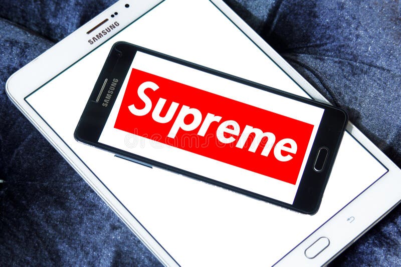 17,752 Supreme Brand Stock Photos, High-Res Pictures, and Images - Getty  Images