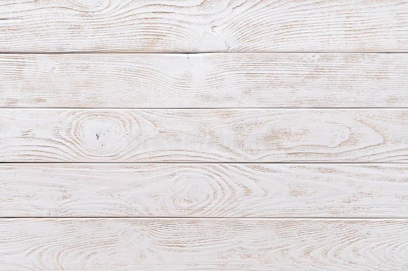 Bề mặt gỗ với nhiều vân gỗ độc đáo sẽ mang đến cho bạn cảm giác thích thú khi sử dụng, nhất là khi làm những sản phẩm thủ công. Hãy tưởng tượng sức hút mà những đồ vật được làm từ những tấm ván gỗ này sẽ đem lại.