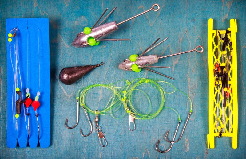 Surfcasting - De La Pesca En Mar Métodos De Pesca En Imagen de archivo Imagen de accesorios, cebo: 120774705