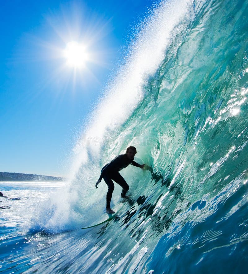 Surfer photos libres de droits