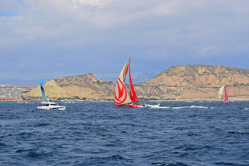 Surfuje Dongfeng Volvo oceanu rasa Alicante 2017 obrazy stock Surfuje Dongfeng Volvo oceanu rasa Alicante 2017 obrazy stock