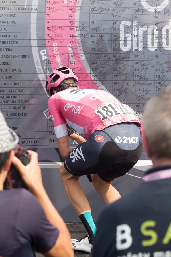 pink jersey tour de france