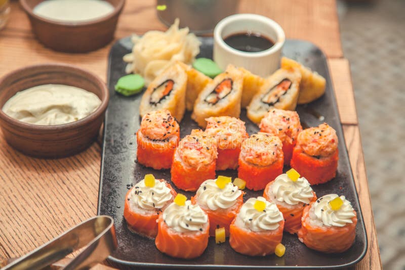 Sushi de Seth y restaurante de los rollos, concepto del menú Los antecedentes imagen de archivo libre de regalías