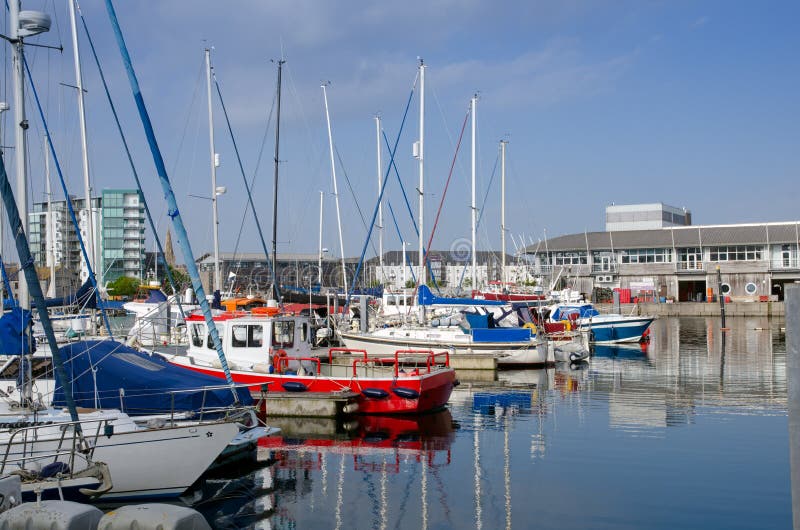 Sutton Harbour Marina Plymouth, Devon, Inglaterra Foto de Stock Imagem de cenas, plymouth