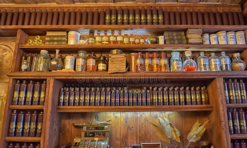 Interiör café Black Magic arkivbild