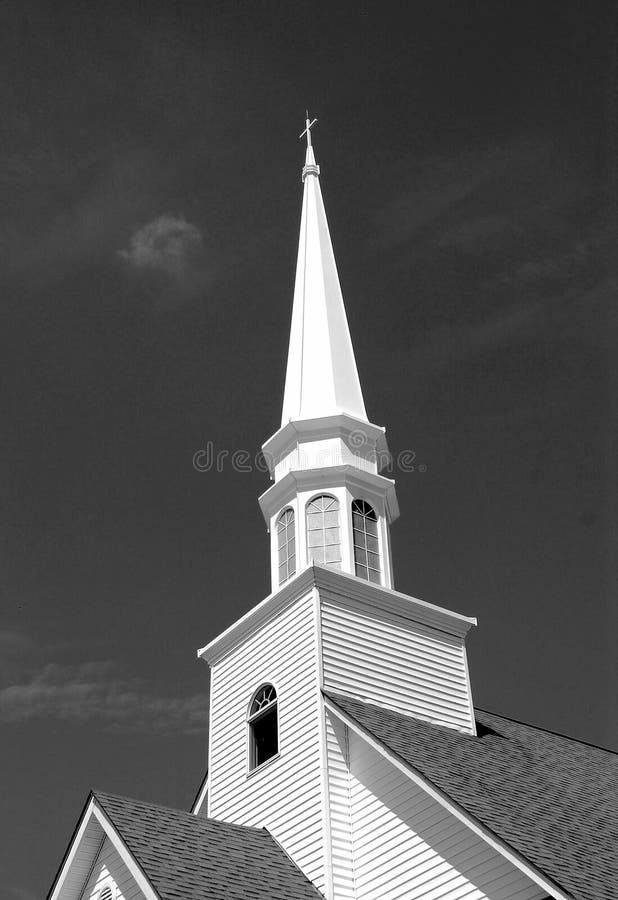 Svartvit kyrklig kyrktorn fotografering för bildbyråer Svartvit kyrklig kyrktorn fotografering för bildbyråer