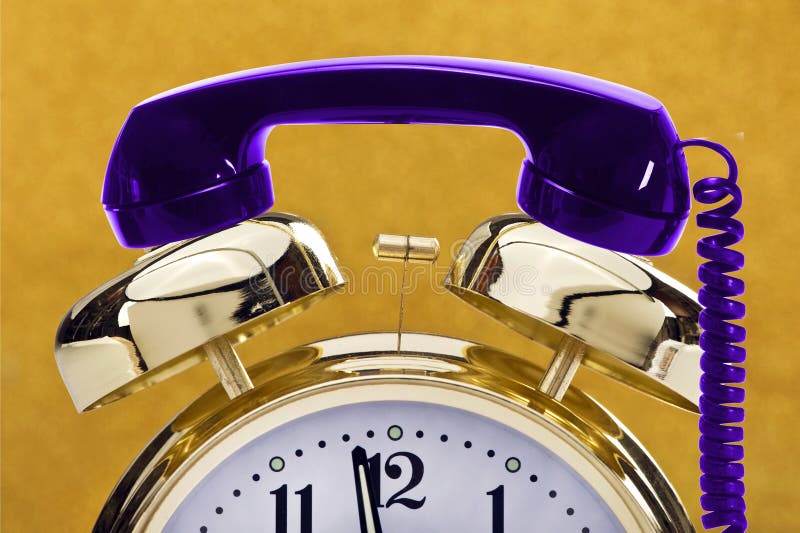 Sveglia e telefono fotografia stock. Immagine di ricevente 24326896